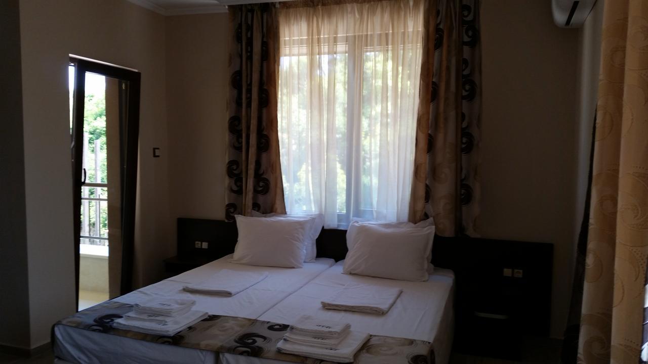 Taai Hotel โซโซโปล ภายนอก รูปภาพ
