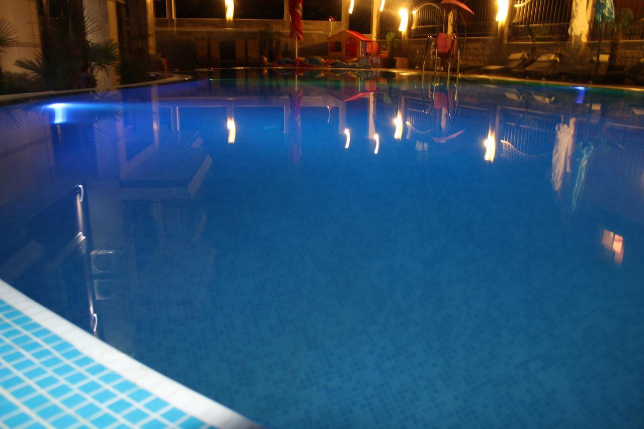 Taai Hotel โซโซโปล ภายนอก รูปภาพ