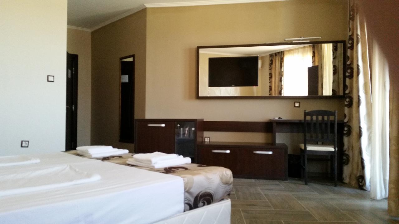 Taai Hotel โซโซโปล ภายนอก รูปภาพ